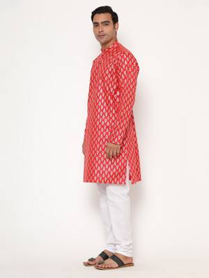 Red silk blend golden zari woven motifs men's kurta with pyjama 3