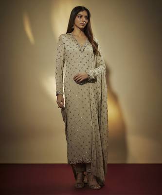 Grey sequins and mirror embroidered suit set with sequins dupatta 1