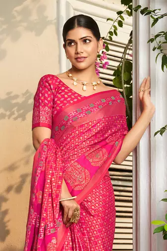 magenta poly viscose georgette geometric pattern banarasi saree