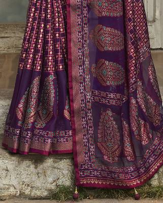 violet poly viscose georgette geometric pattern banarasi saree 4