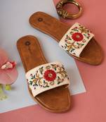 Women embellished embroidered canvas flip-flop flats