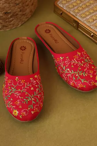 women's embellished embroidered canvas upper slip on mojaris