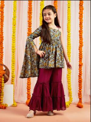  girls' grey tunic and sharara 1