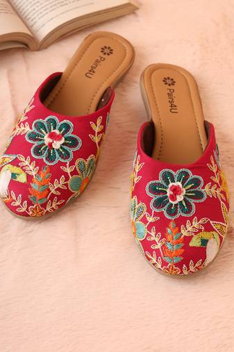 women's embellished embroidered canvas upper slip on mojaris