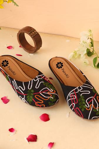 women's embellished embroidered canvas upper slip on mojaris
