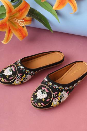 women's embellished embroidered canvas upper slip on mojaris