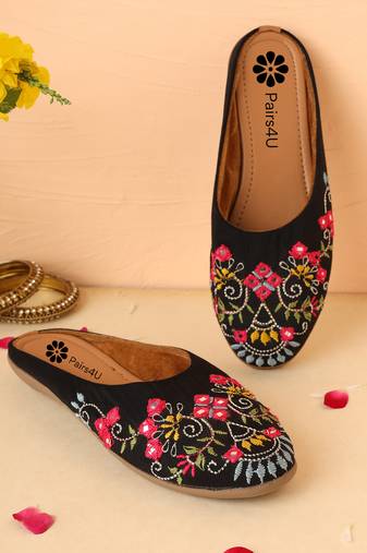 women's embellished embroidered canvas upper slip on mojaris