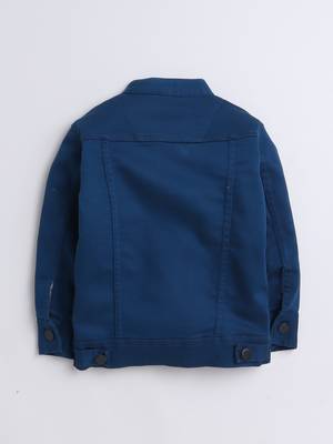 Peacock blue printed t-shirt with front pocket denim jacket 2