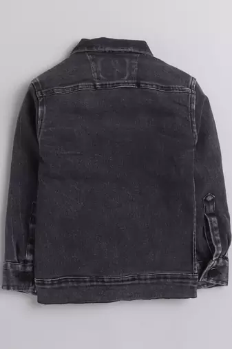 Black printed t-shirt with front pocket denim jacket