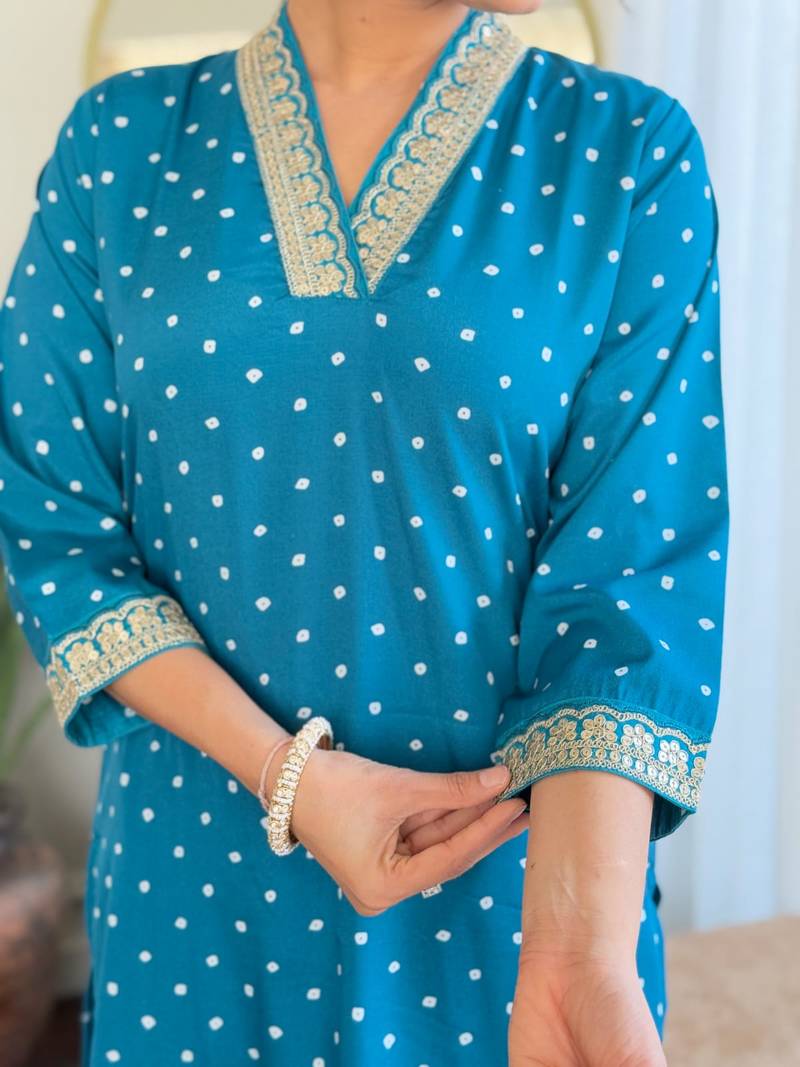 Women's Viscose Muslin Fabric Straight Kurta, Pant and Dupatta Set