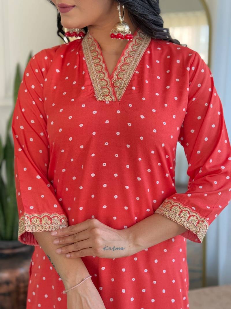 Women's Viscose Muslin Fabric Straight Kurta, Pant and Dupatta Set