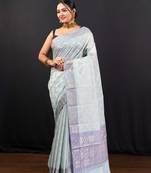 Banarasi chanderi cotton saree in green with dual shade and zari border