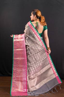 Banarasi kora organza saree in grey  with white gold woven motifs and contrasting border 3