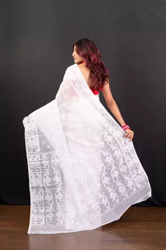 White cotton jamdani saree with self woven motifs
