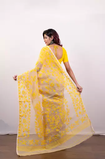 Beige cotton jamdani saree with yellow leaf jaal motifs