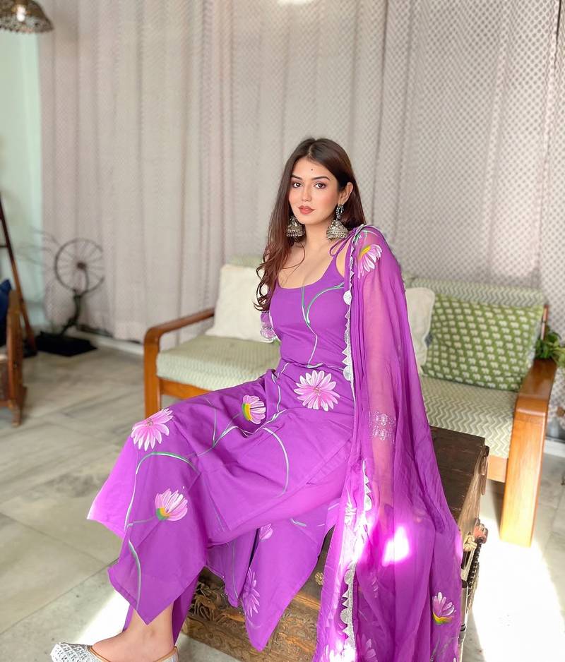 Floral Women's Crepe Fabric Straight Kurta,Pant and Dupatta Set