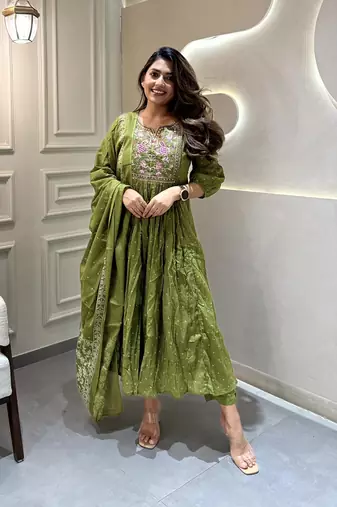 Green Women's Cotton Pleated Kurta Pant and Dupatta Set