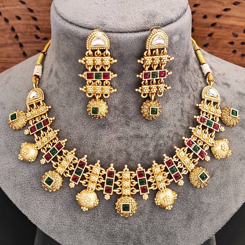 Traditional indian necklace set with earrings, gold-plated, red and green stones, kundan style