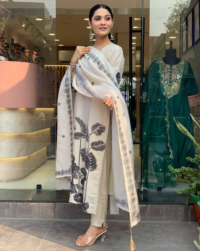 Women's Chinnon Fabric Staight Kurta, Pant and Dupatta Set