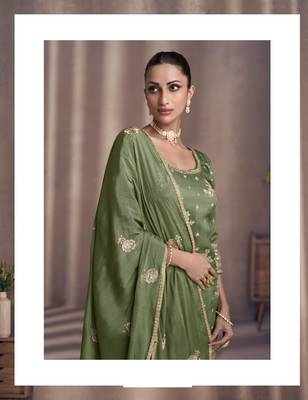 Heavy Chinon Semi Stitched Green Wedding Suit  3