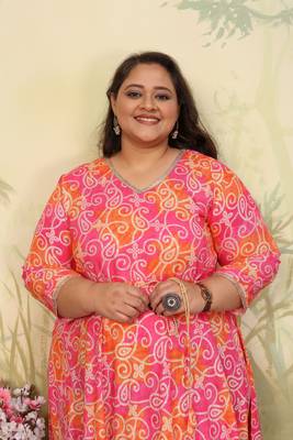 Pink rayon printed plus size kurti for girls 4