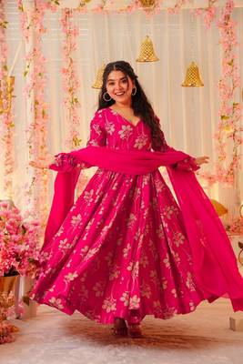 Pink girlie partywear printed gown for trendy looks 1