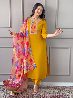 Women's Rayon Straight Kurta, Pant and Dupatta Set 1