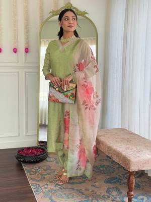 Women's Rayon Straight Kurta, Pant and Dupatta Set 1