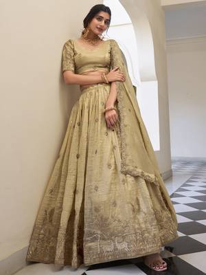 cream thread embroidery wedding lehenga set choli with dupatta with dupatta 3