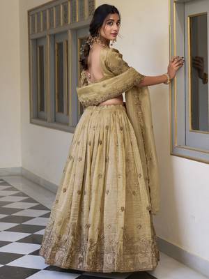 cream thread embroidery wedding lehenga set choli with dupatta with dupatta 5