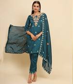 Green silk blend embroidered kurta with pant and dupatta