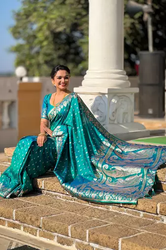 Soft art Silk Blend saree with zari weaving meenakari design