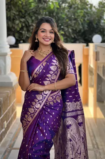 Soft art Silk Blend saree with zari weaving meenakari design