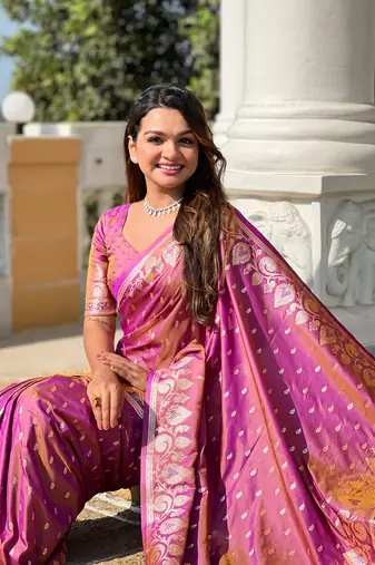 Soft art Silk Blend saree with zari weaving meenakari design