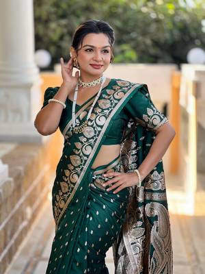 Soft art Silk Blend saree with zari weaving meenakari design 4