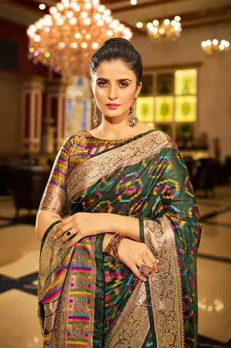 Green Organza Silk Blend Zari Border Festive Wear Saree With Blouse Piece
