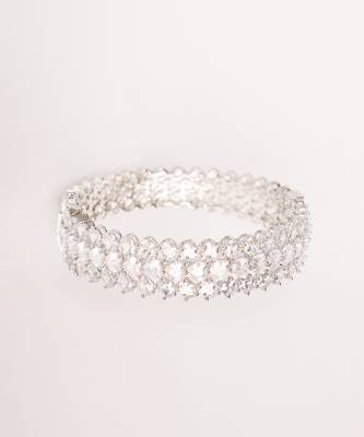 White diamond white finish bracelet 3