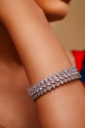 White diamond white finish bracelet