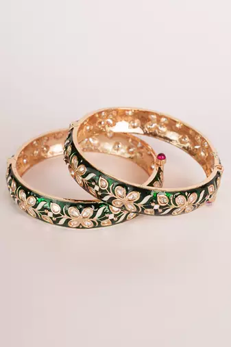 Green kundan polki gold finish bangle