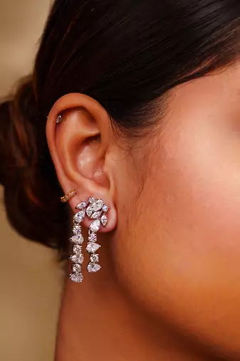Elegant and classy 2 line diamond necklace set