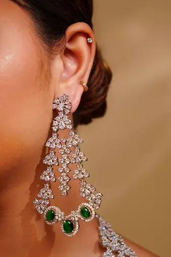 Bold and dramatic emerald 3 line diamond set with earrings