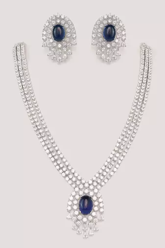 Elegant and classy sapphire pendant diamond necklace set