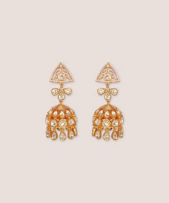 Dramatic and elegant pair of moissanite earrings 3