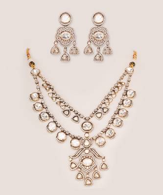 Bold and dramatic2- line kundan necklace with earrings 2
