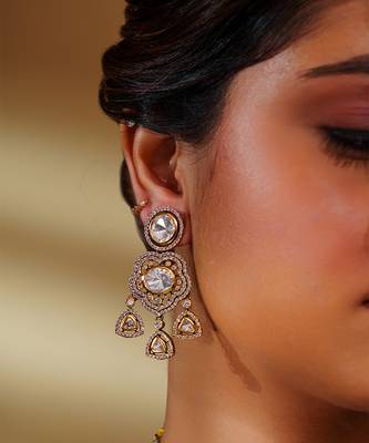 Bold and dramatic2- line kundan necklace with earrings 4