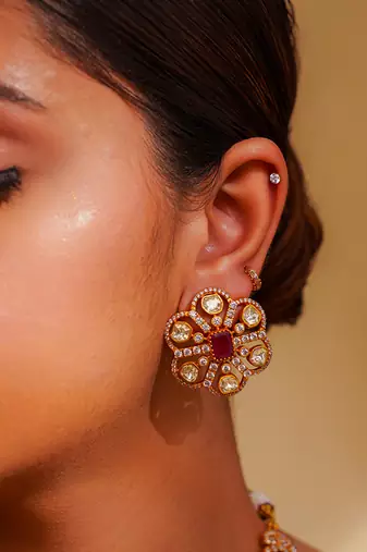 Dramatic and stylish moissanite set with matching earrings