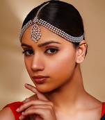 Elegant and stunning diamond mathapatti
