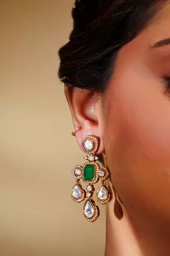 Dramatic and stylish moissanite set with matching earrings