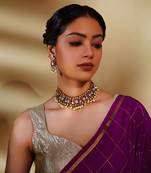 Dramatic and stylish necklace set with red stones