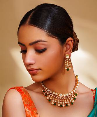 Dramatic and stylish moissanite set with matching earrings 1